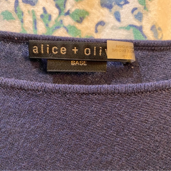 Alice + Olivia Blue Wool Cashmere boatneck Asymmetrical Hem Sweater XS - Picture 7 of 7